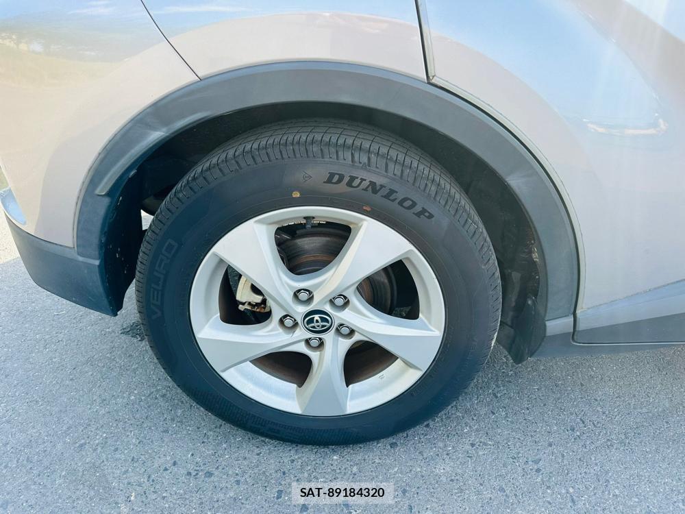 Toyota C-HR 2017 6714466-28