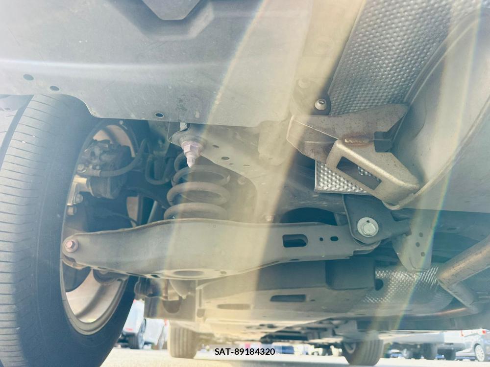 Toyota C-HR 2017 6714466-36