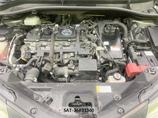 Toyota C-HR 2017-03 6814189-17