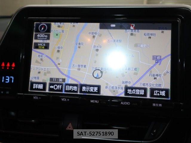 Toyota C-HR 2018-07 6814193-13