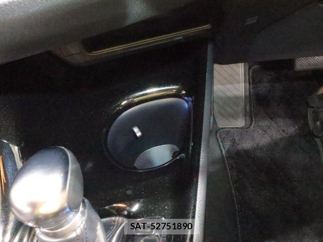 Toyota C-HR 2018-07 6814193-19