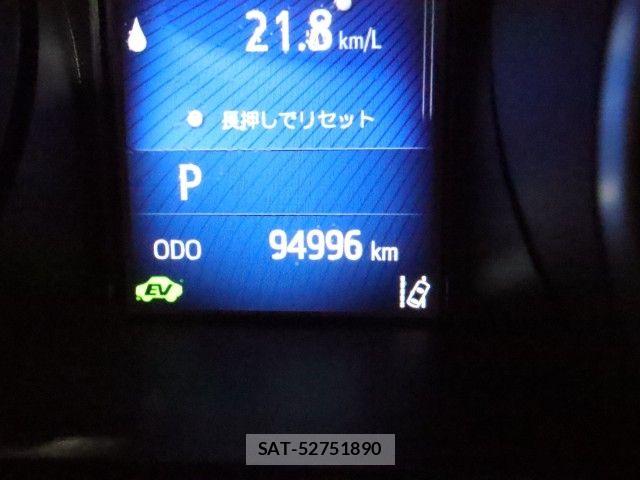 Toyota C-HR 2018-07 6814193-28