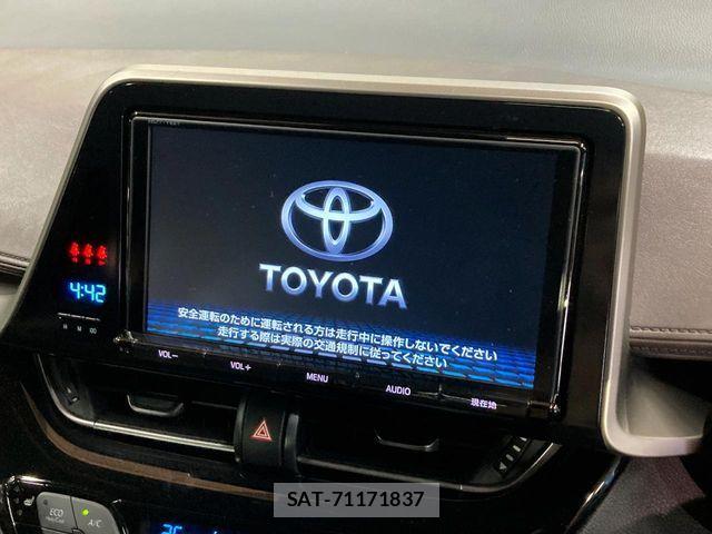 Toyota C-HR 2017-04 6814179-2