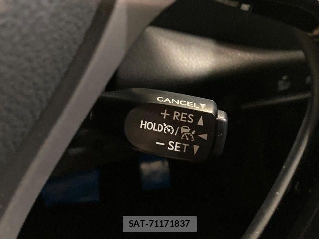 Toyota C-HR 2017-04 6814179-5