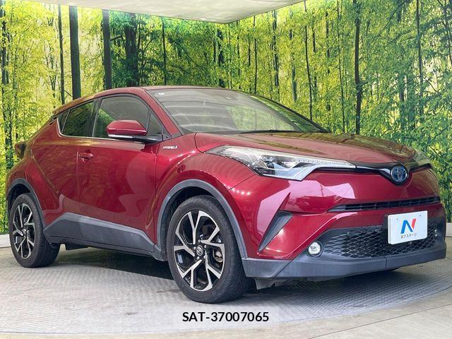 Toyota C-HR 2018-09 6814180-15