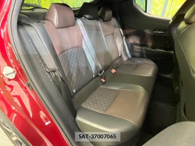 Toyota C-HR 2018-09 6814180-8