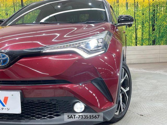 Toyota C-HR 2017-08 6814185-11