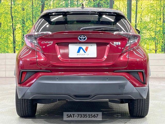 Toyota C-HR 2017-08 6814185-14