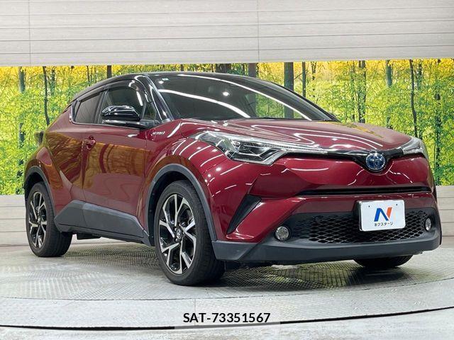 Toyota C-HR 2017-08 6814185-15
