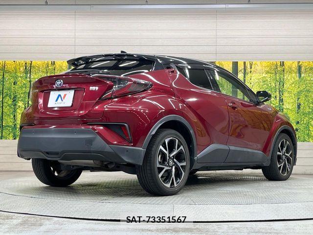 Toyota C-HR 2017-08 6814185-16