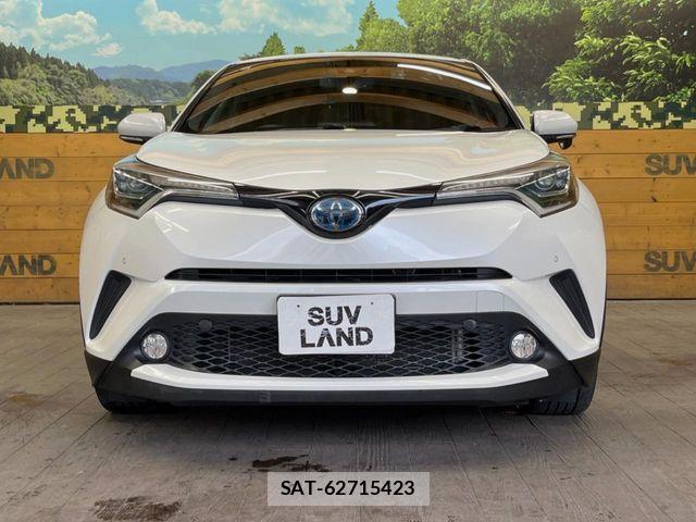 Toyota C-HR 2017-10 6814184-13