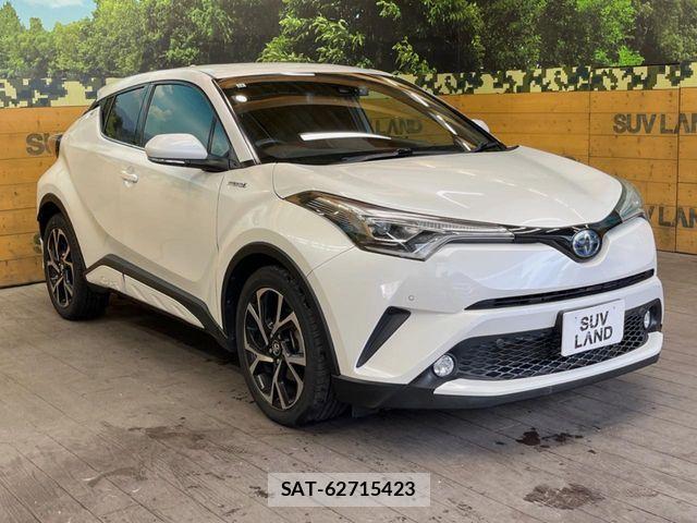 Toyota C-HR 2017-10 6814184-15