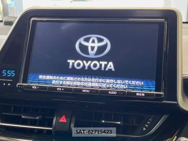 Toyota C-HR 2017-10 6814184-2
