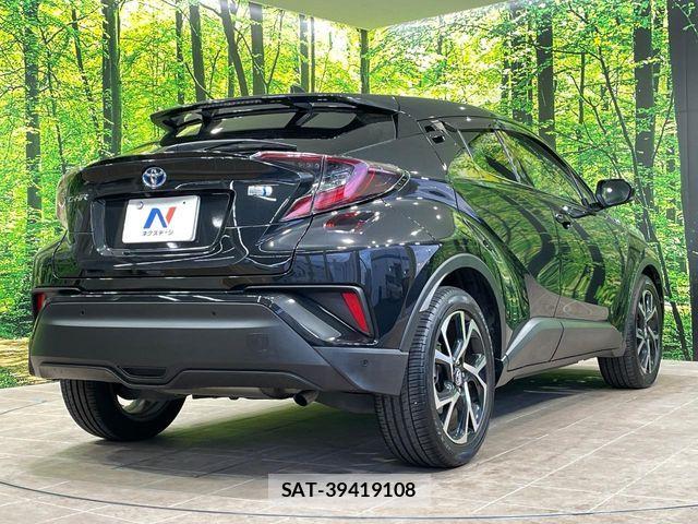 Toyota C-HR 2017-04 6814183-16