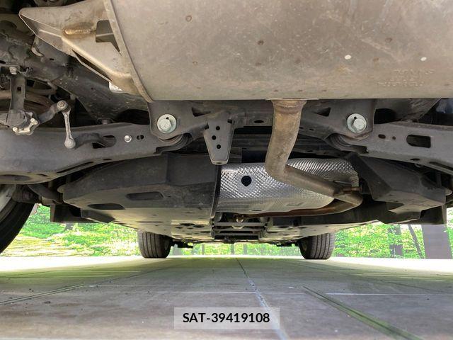 Toyota C-HR 2017-04 6814183-18