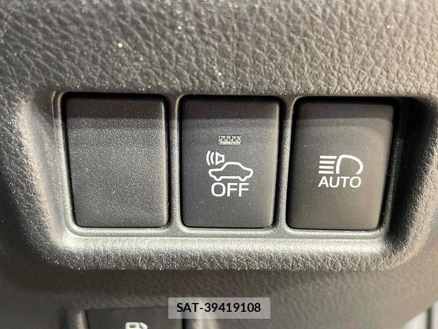 Toyota C-HR 2017-04 6814183-4