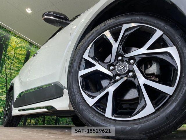 Toyota C-HR 2018-04 6814188-12
