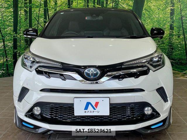 Toyota C-HR 2018-04 6814188-13