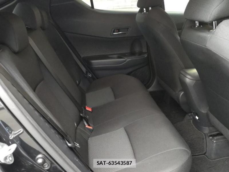 Toyota C-HR 2017 6844770-5