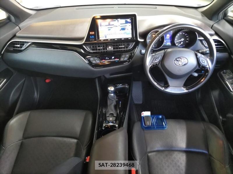 Toyota C-HR 2017 6844777-4