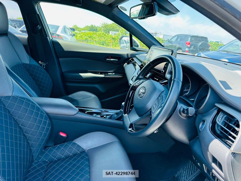 Toyota C-HR 2019 6341215-11