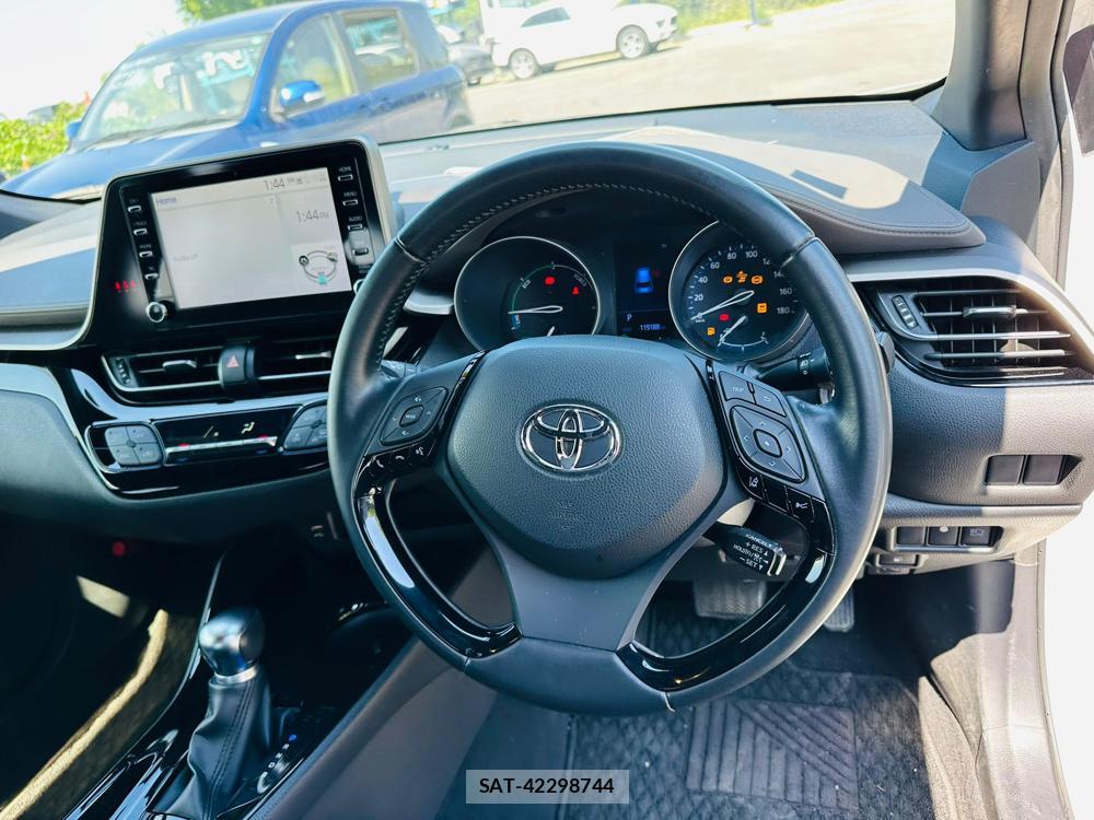 Toyota C-HR 2019 6341215-14