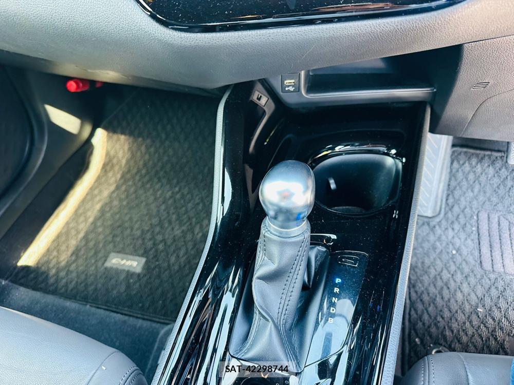 Toyota C-HR 2019 6341215-18