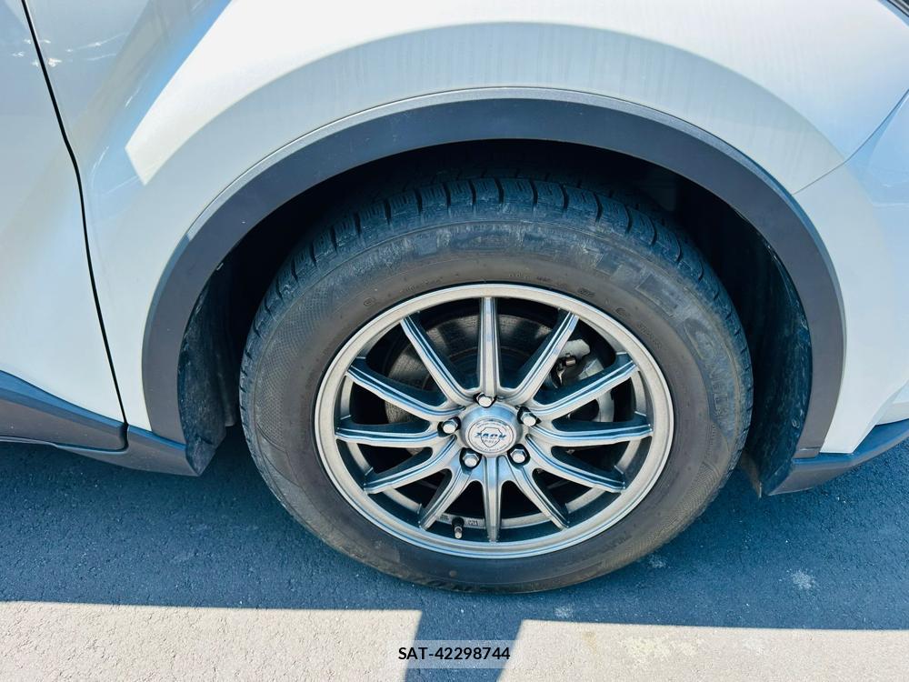 Toyota C-HR 2019 6341215-27