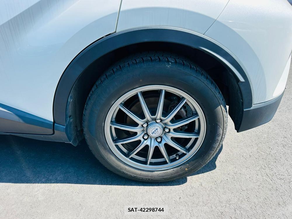 Toyota C-HR 2019 6341215-29