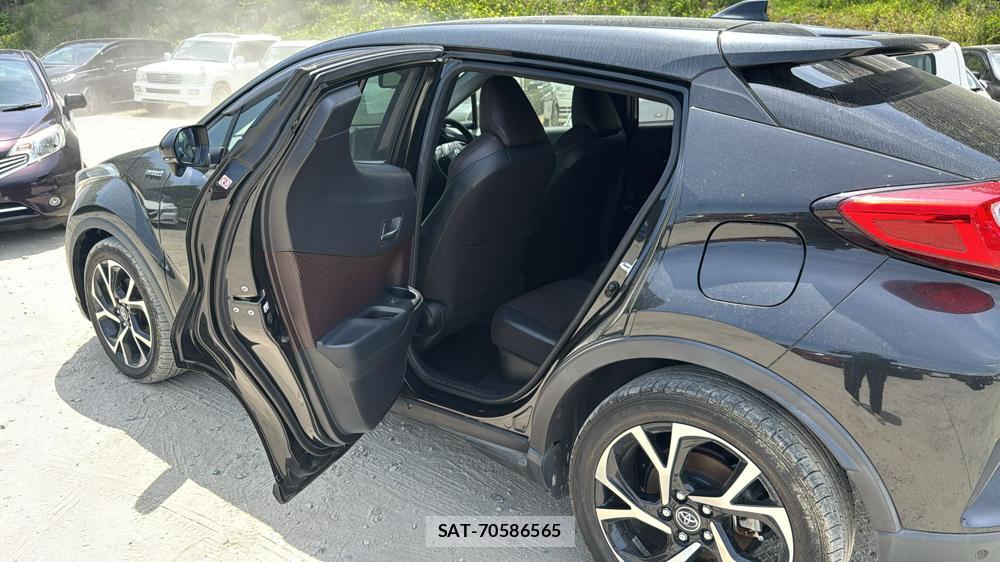 Toyota C-HR 2017 6542575-9
