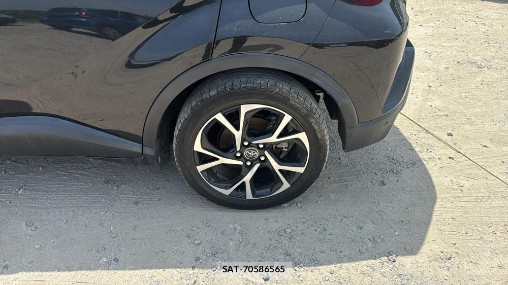 Toyota C-HR 2017 6542575-21