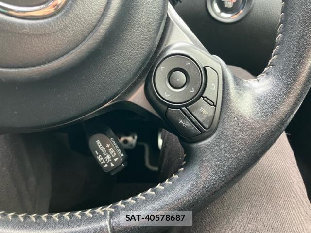 Toyota C-HR 2019-12 6903184-12