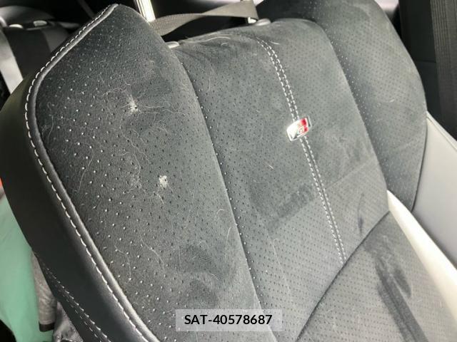 Toyota C-HR 2019-12 6903184-20
