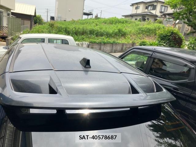 Toyota C-HR 2019-12 6903184-3
