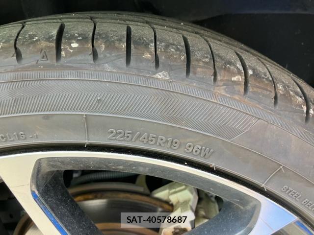 Toyota C-HR 2019-12 6903184-5