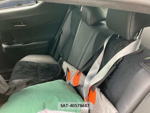 Toyota C-HR 2019-12 6903184-6