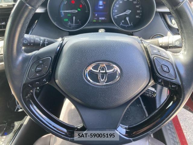 Toyota C-HR 2018-01 6903222-13