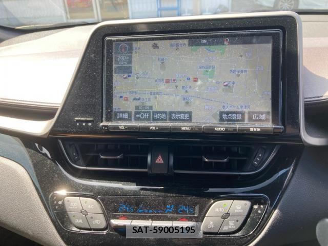 Toyota C-HR 2018-01 6903222-16