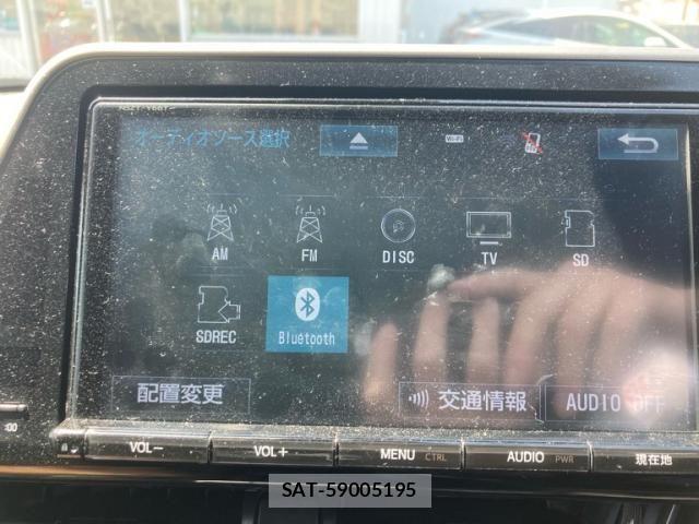Toyota C-HR 2018-01 6903222-21