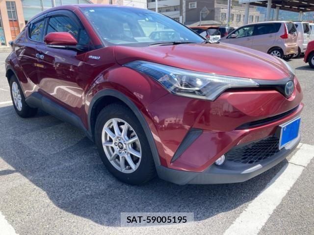 Toyota C-HR 2018-01 6903222-1