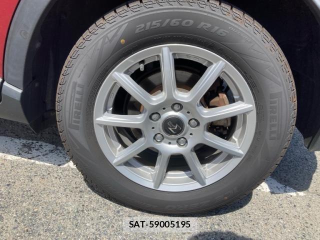 Toyota C-HR 2018-01 6903222-6