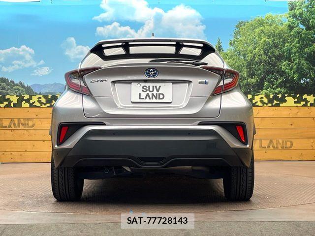 Toyota C-HR 2017-05 6903200-14