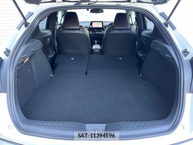 Toyota C-HR 2019-09 6903191-10
