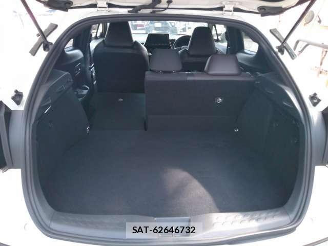 Toyota C-HR 2018-06 6903201-24