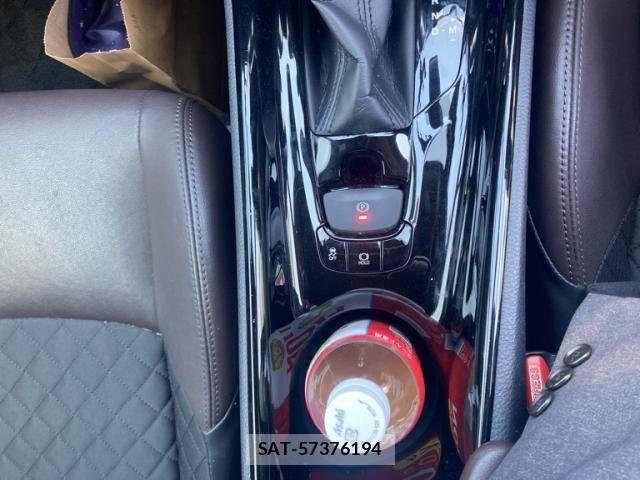 Toyota C-HR 2019-08 6903178-14
