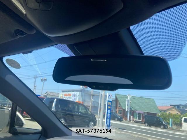 Toyota C-HR 2019-08 6903178-18