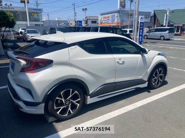 Toyota C-HR 2019-08 6903178-3