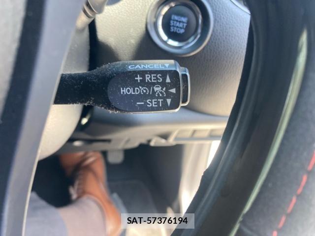 Toyota C-HR 2019-08 6903178-8