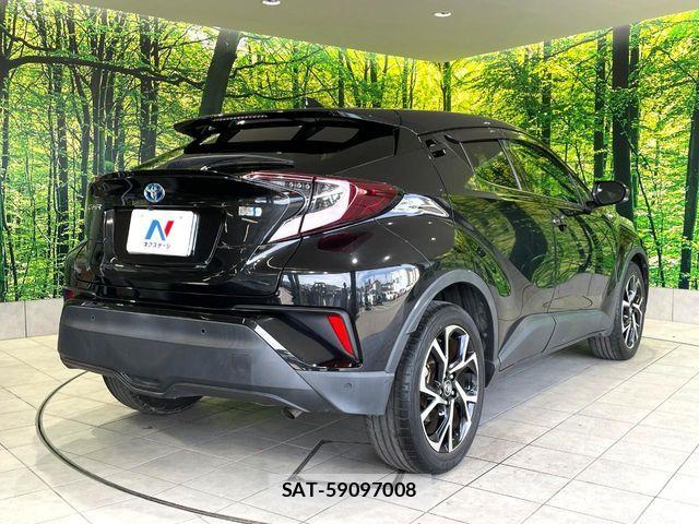 Toyota C-HR 2019-07 6903189-16