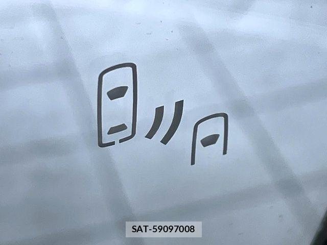 Toyota C-HR 2019-07 6903189-5